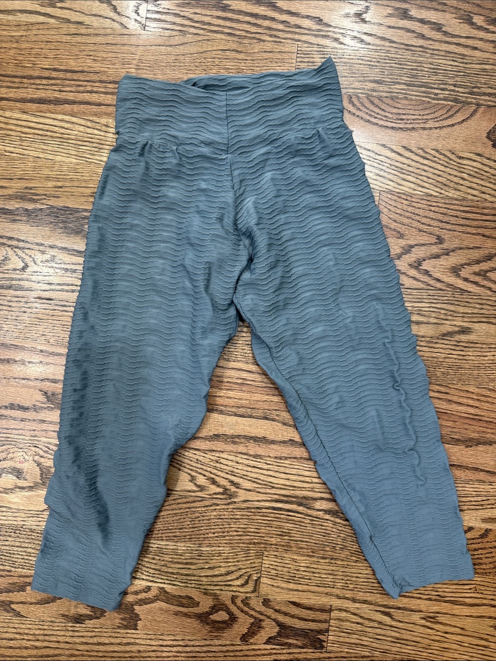 Booty by Brabants Women’s Cropped Gray Leggings Size L